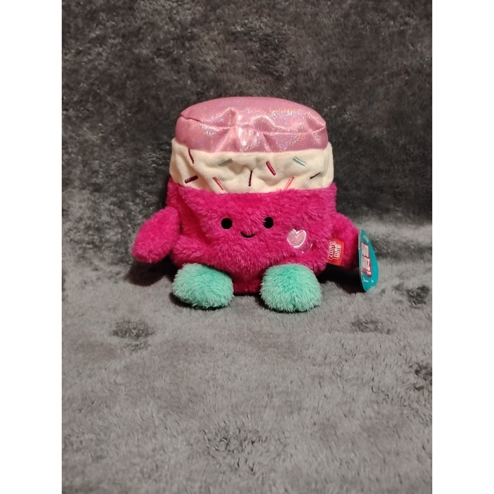 Bum Buzz By Russ Cup Cake Plushed Stuffed Animal 9"